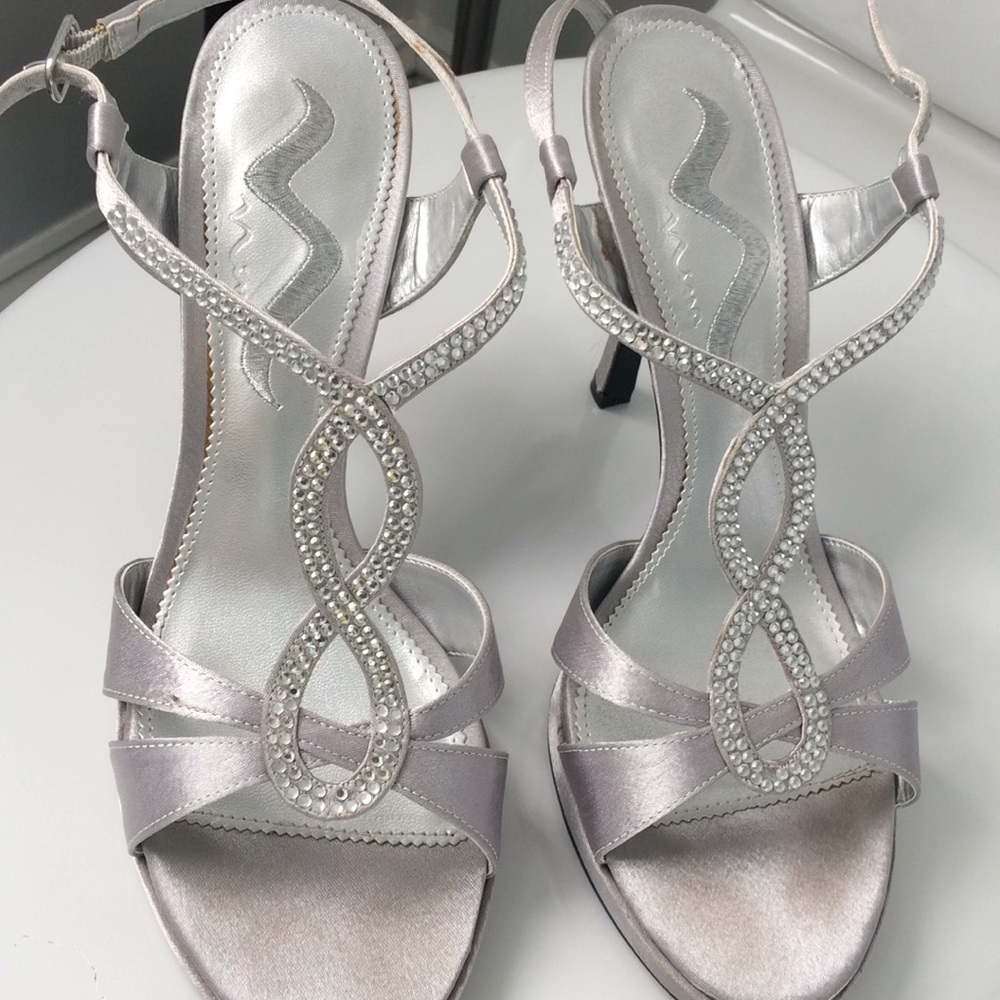 Nina Shoes: 3.5 Inch Heels: Silver w/ Rhinestones